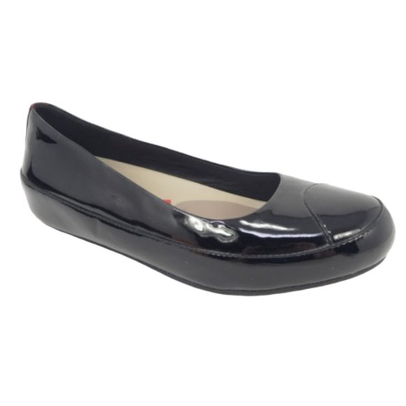fitflop black patent shoes